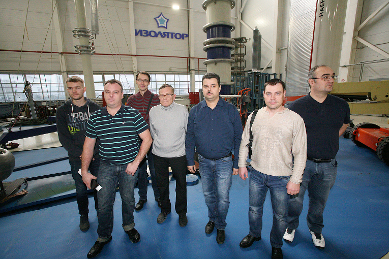 Technical specialists of MES Center on a plant tour in the Test Center of Izolyator plant