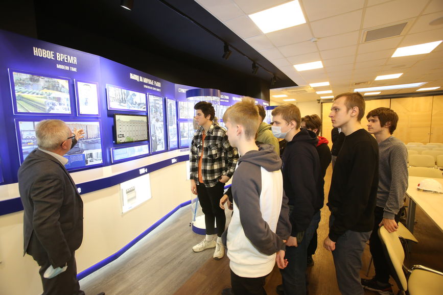 Excursion to the Izolyator Production Complex for students of the Istra branch of Krasnogorsk College