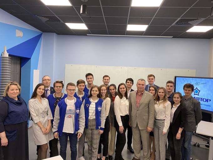 Participants of the ‘50 questions to a power engineer’ talk show with Alexander Slavinsky’s participation in the National Research University ‘Moscow Power Engineering Institute’