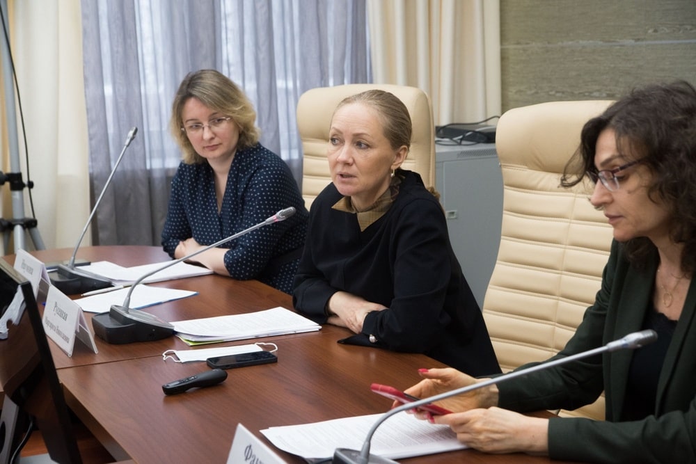 President of the Pushkin Institute Margarita Rusetskaya speaking