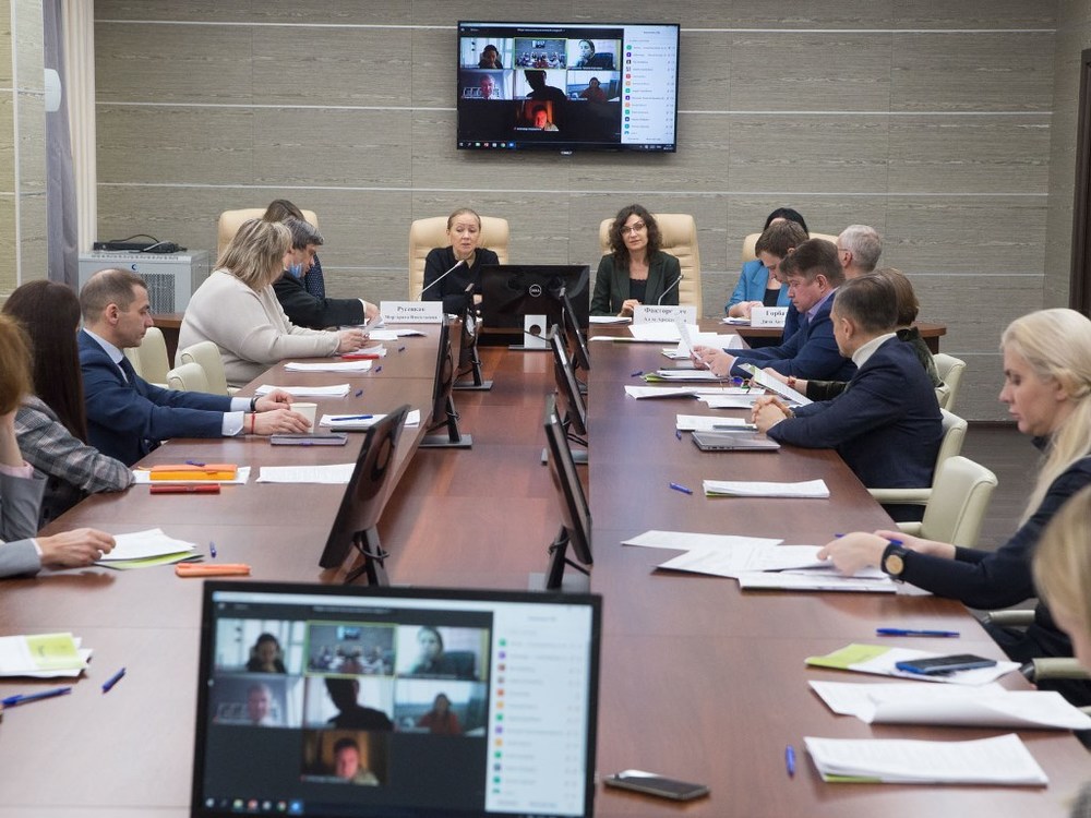 Plenary session within the framework of the project ‘Competences of the XXI century’ at the Pushkin State Russian Language Institute