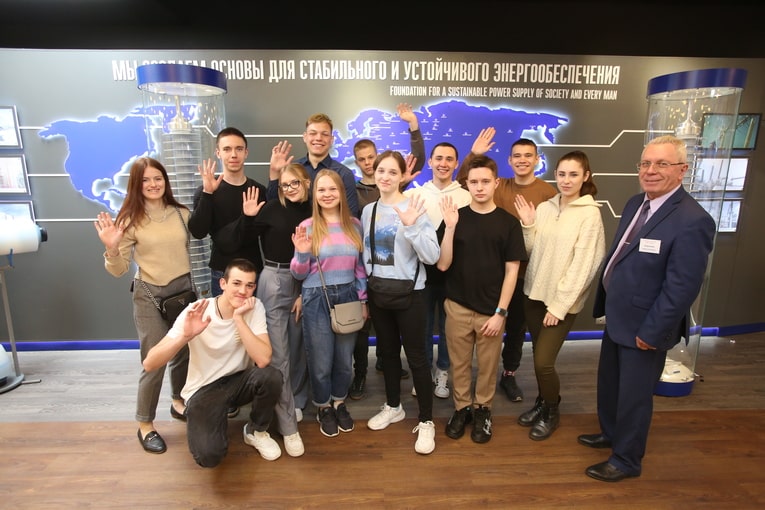 Participants of the study tour of the enterprises of the Izolyator Group